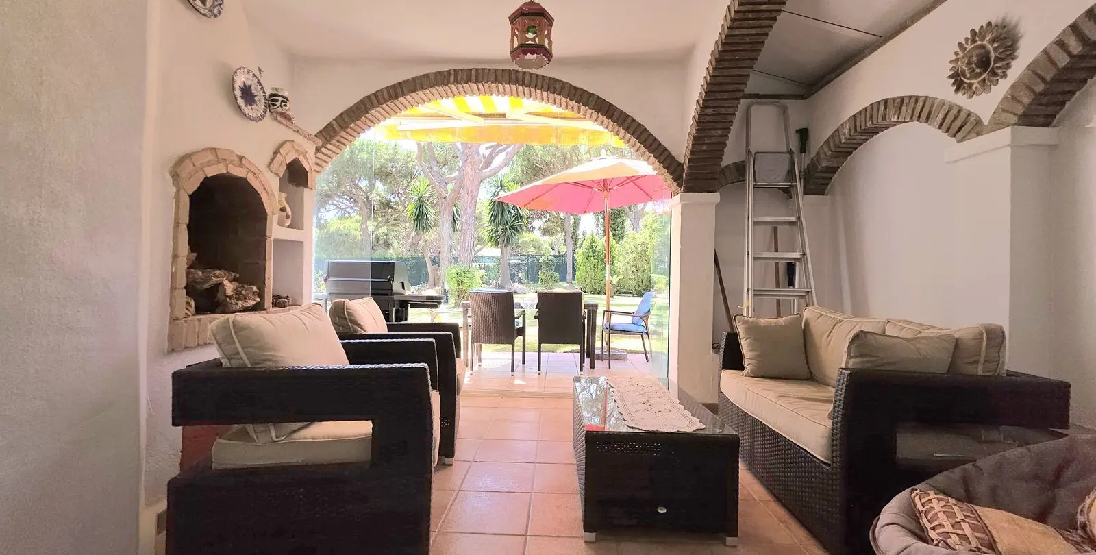 Sale of townhouse in Calahonda 8