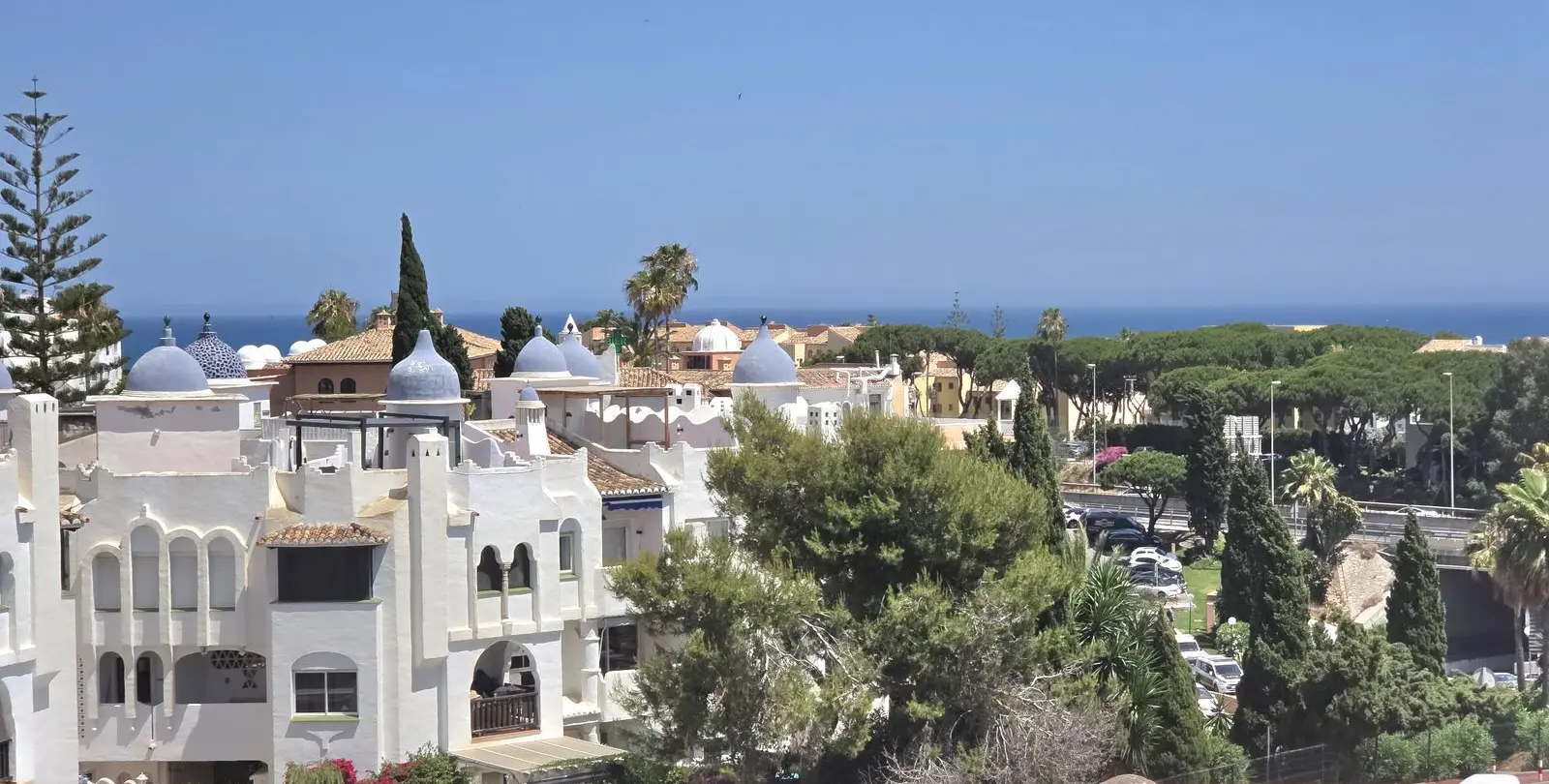 Sale of townhouse in Calahonda 21