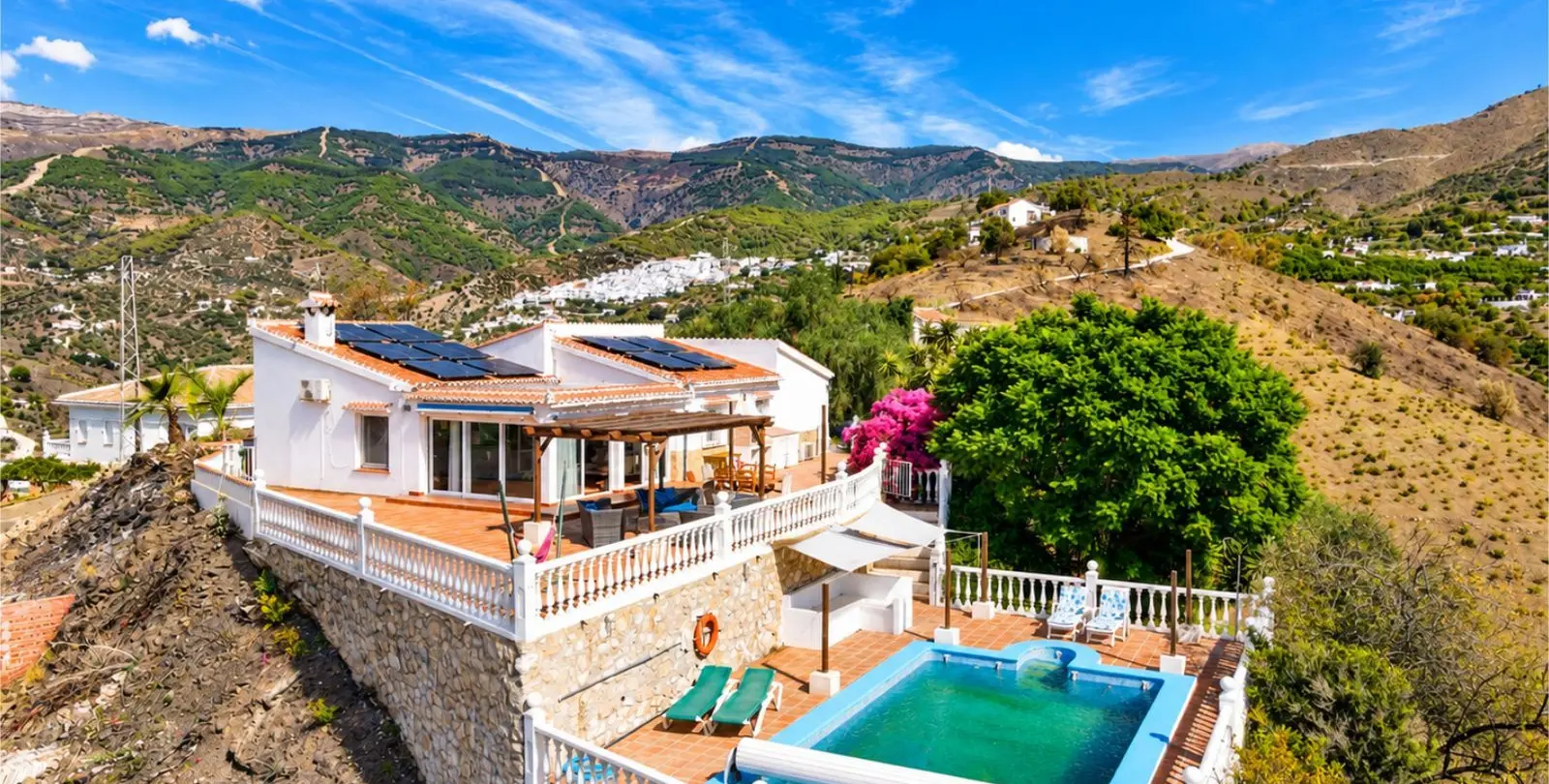 Sale of detached villa in Cómpeta 3