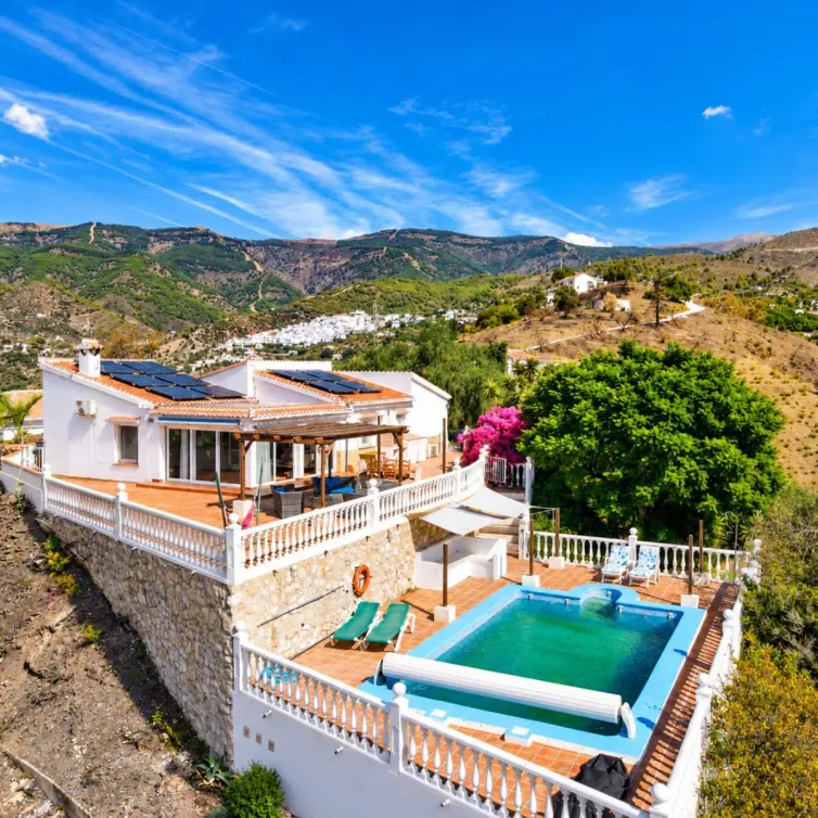 Sale of detached villa in Cómpeta