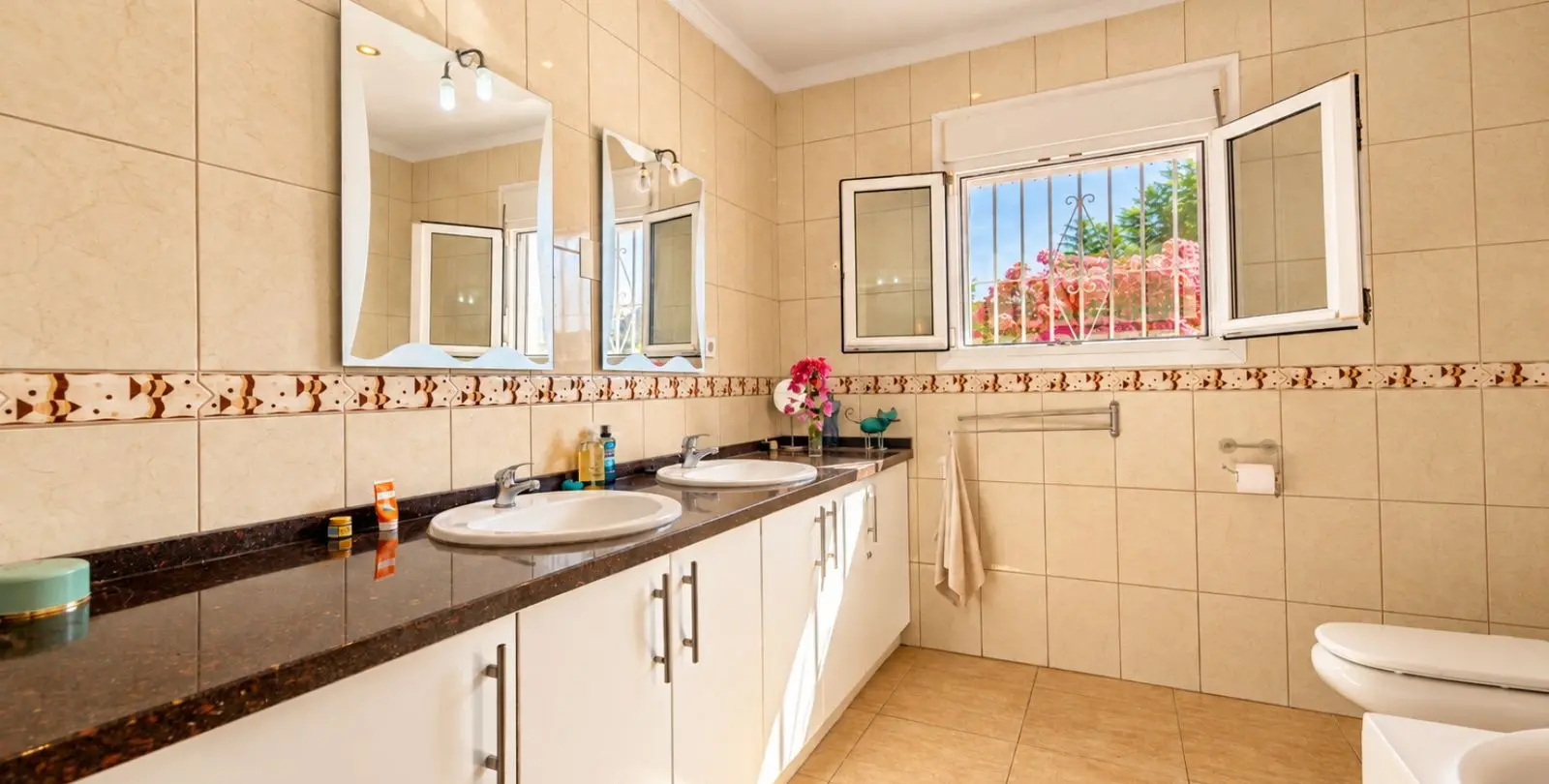 Sale of detached villa in Cómpeta 33
