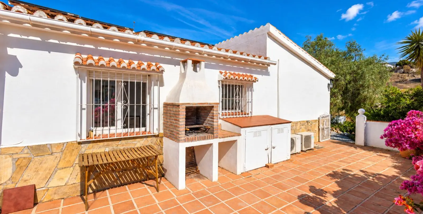Sale of detached villa in Cómpeta 36