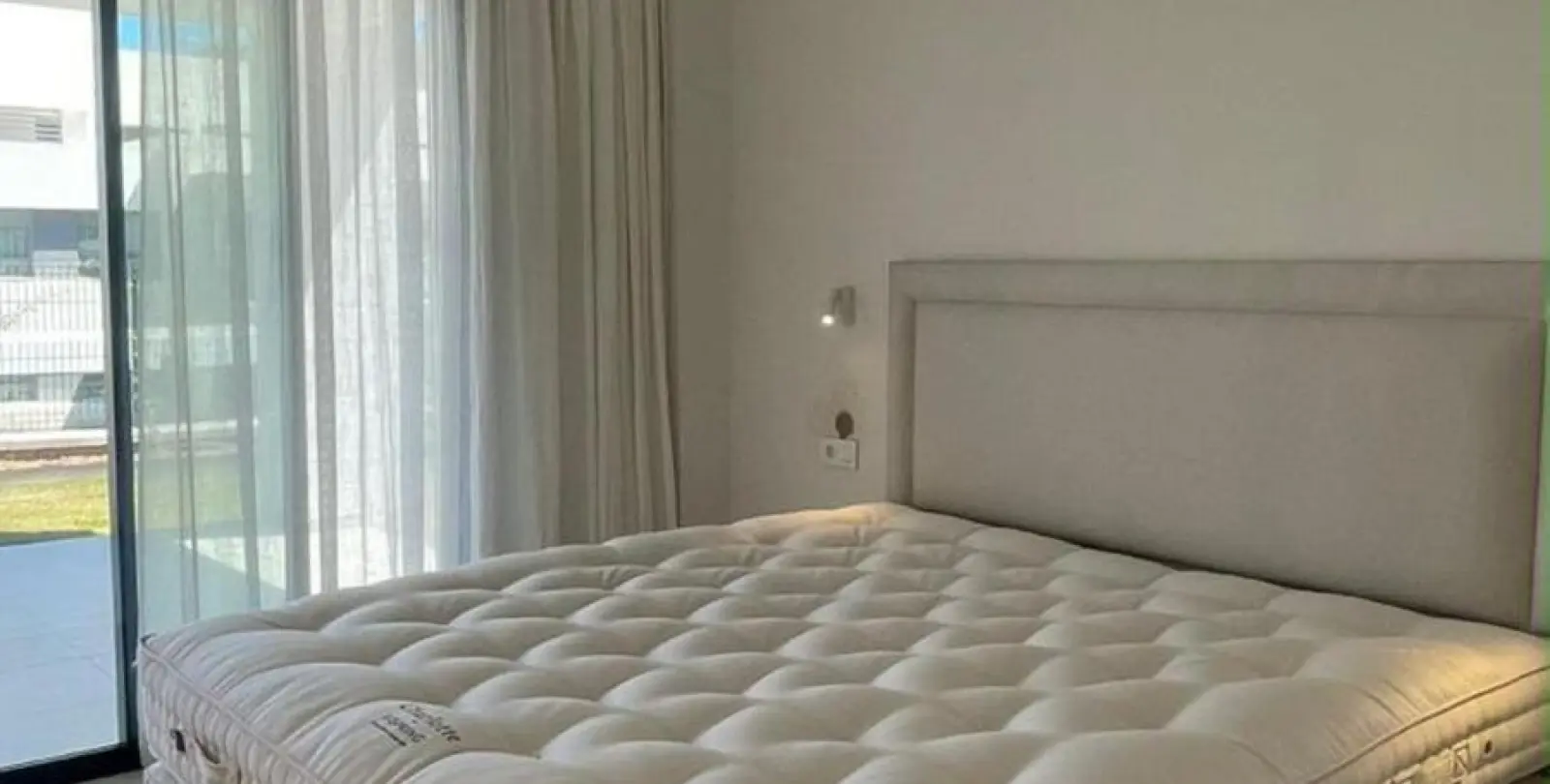 Продажа апартаментов на первом этаже в Estepona 4
