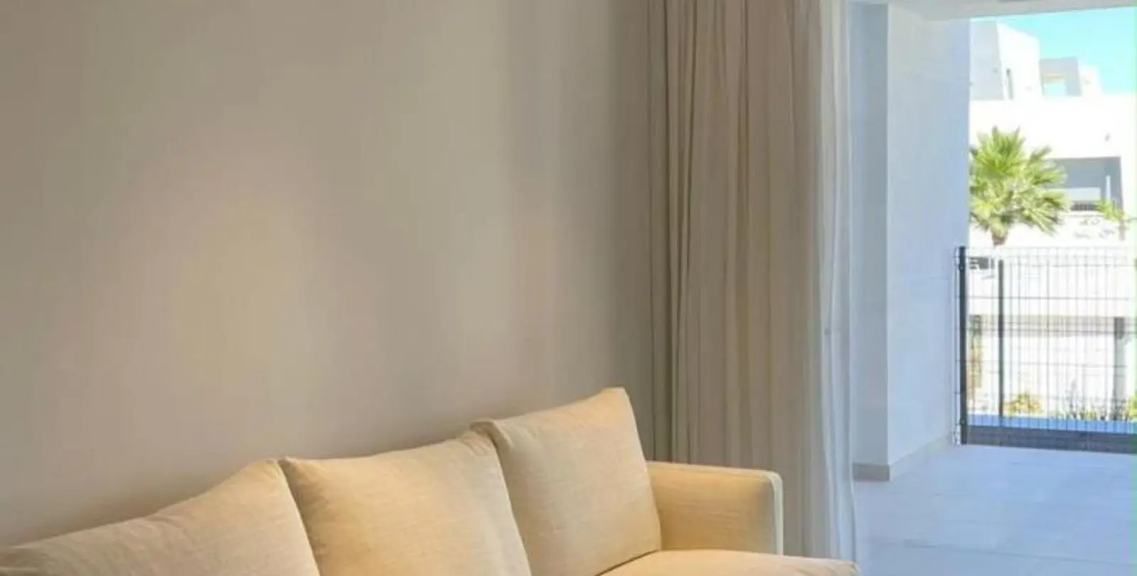 Продажа апартаментов на первом этаже в Estepona 7