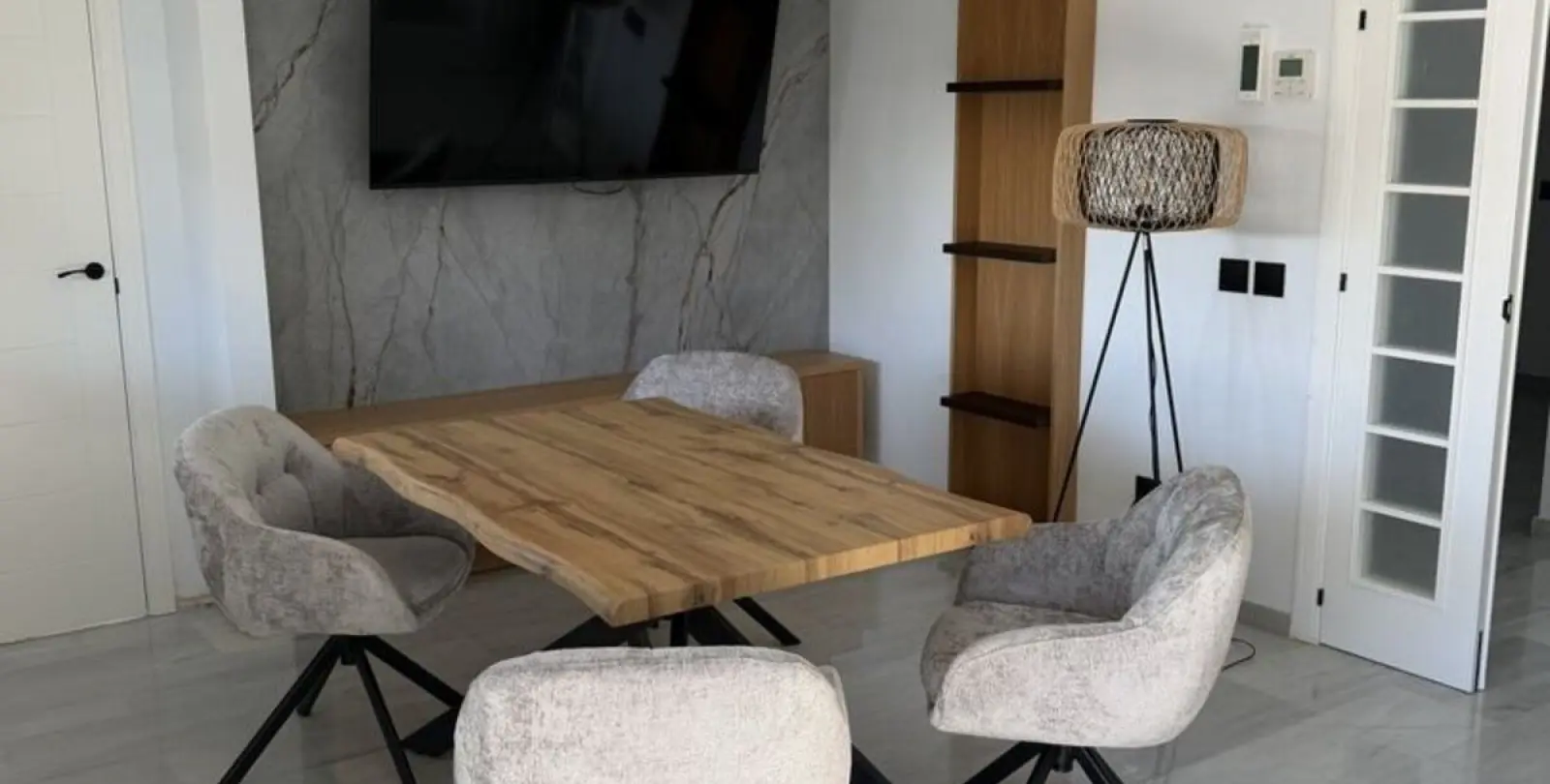 Sale of middle floor apartment in Estepona 4