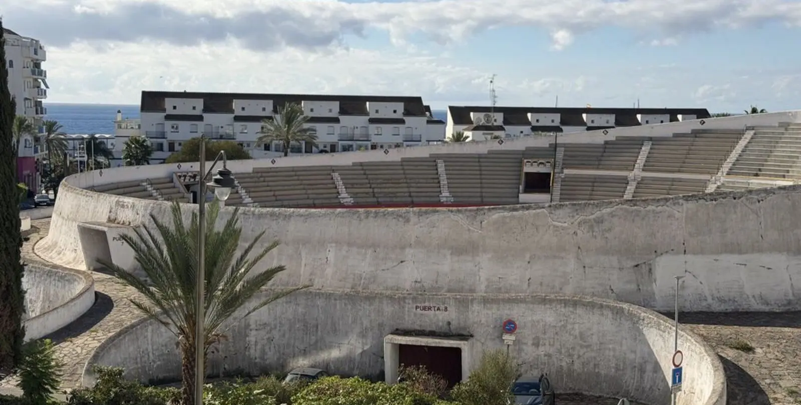 Sale of middle floor apartment in Estepona 6
