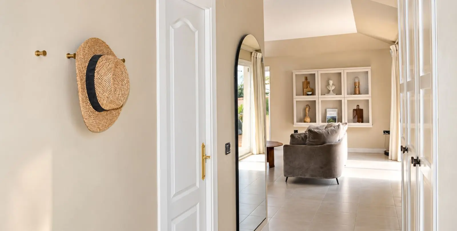 Sale of penthouse in Higueron 19