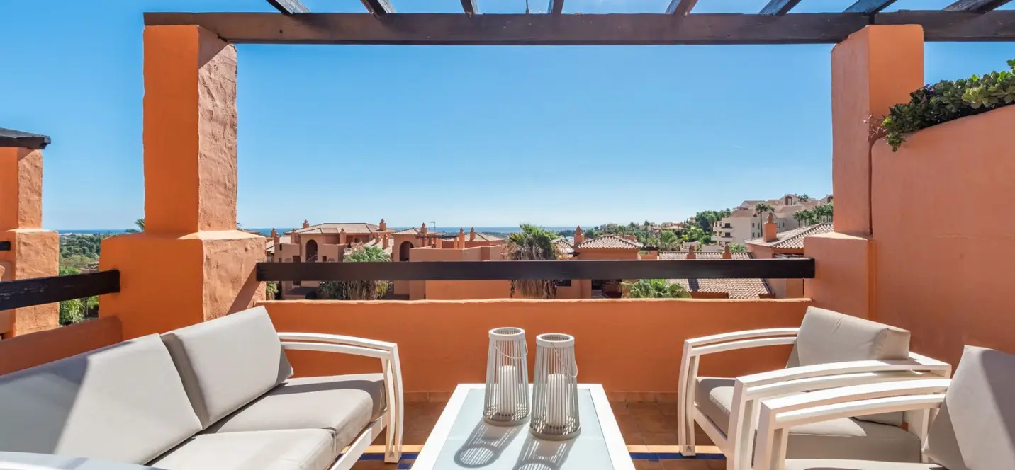 Sale of penthouse duplex in New Golden Mile 0