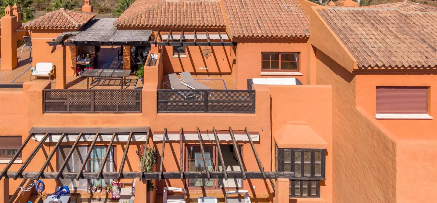 Sale of penthouse duplex in New Golden Mile 2