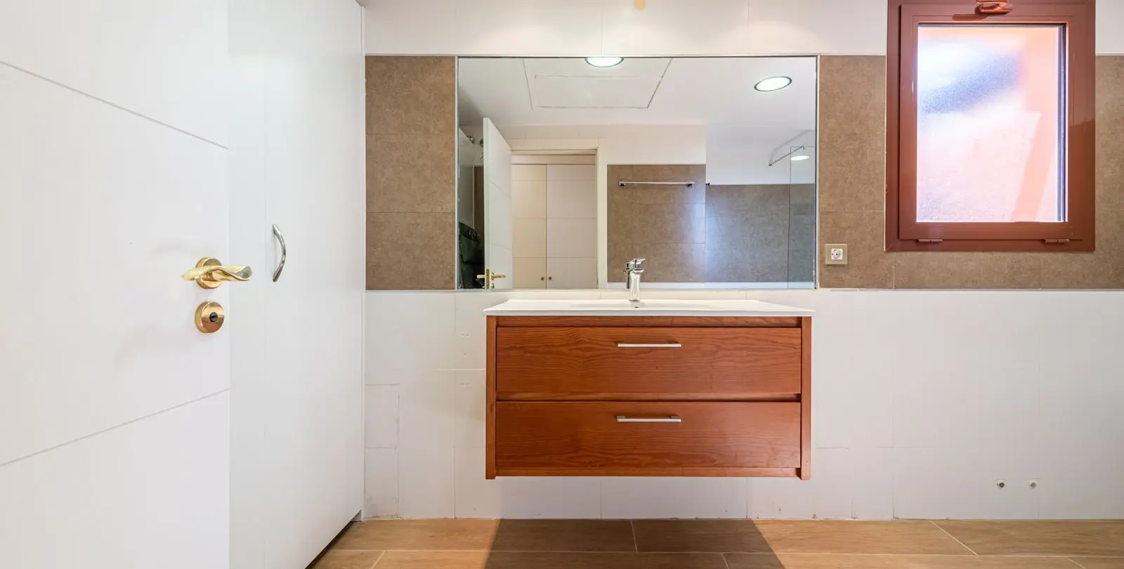 Sale of penthouse duplex in New Golden Mile 13