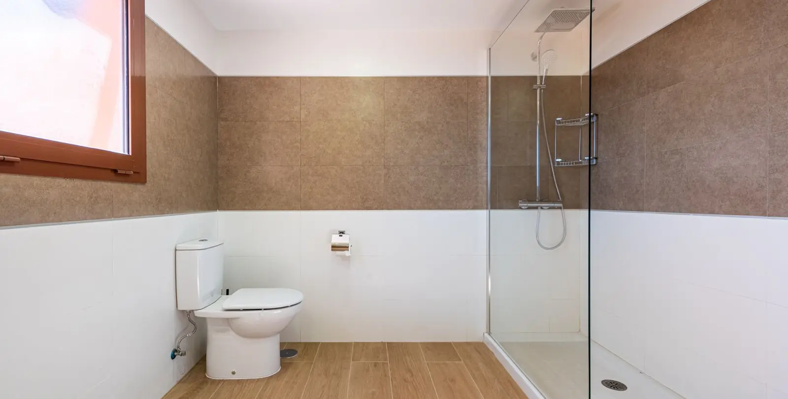 Sale of penthouse duplex in New Golden Mile 14