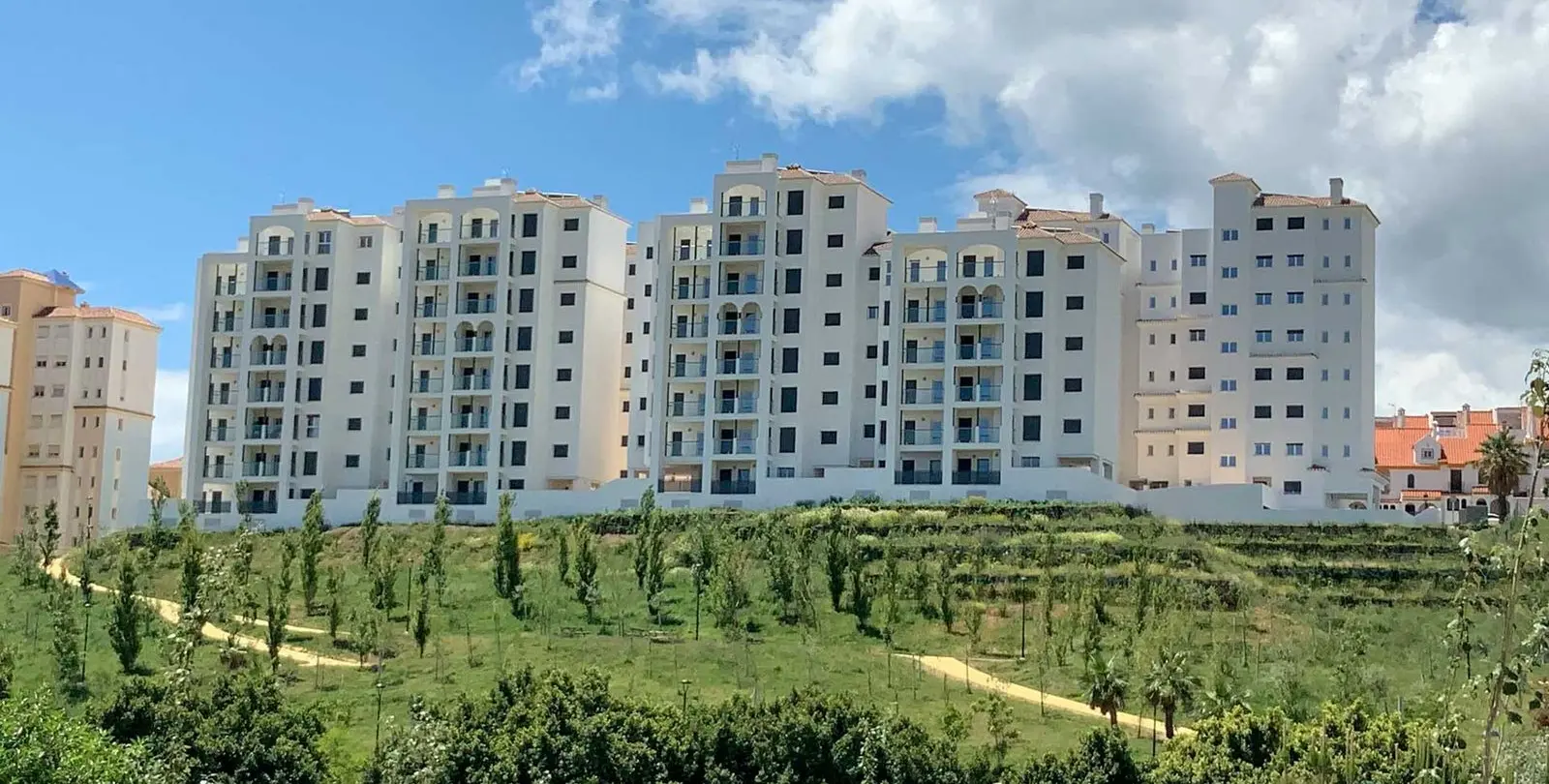 Sale of penthouse in Estepona 1