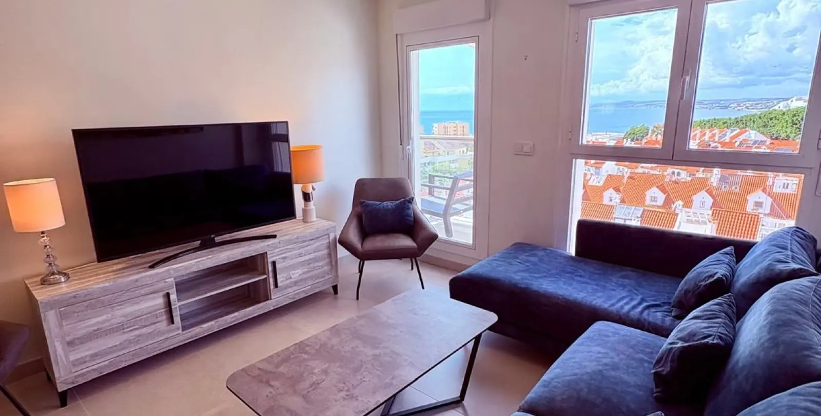 Sale of penthouse in Estepona 4