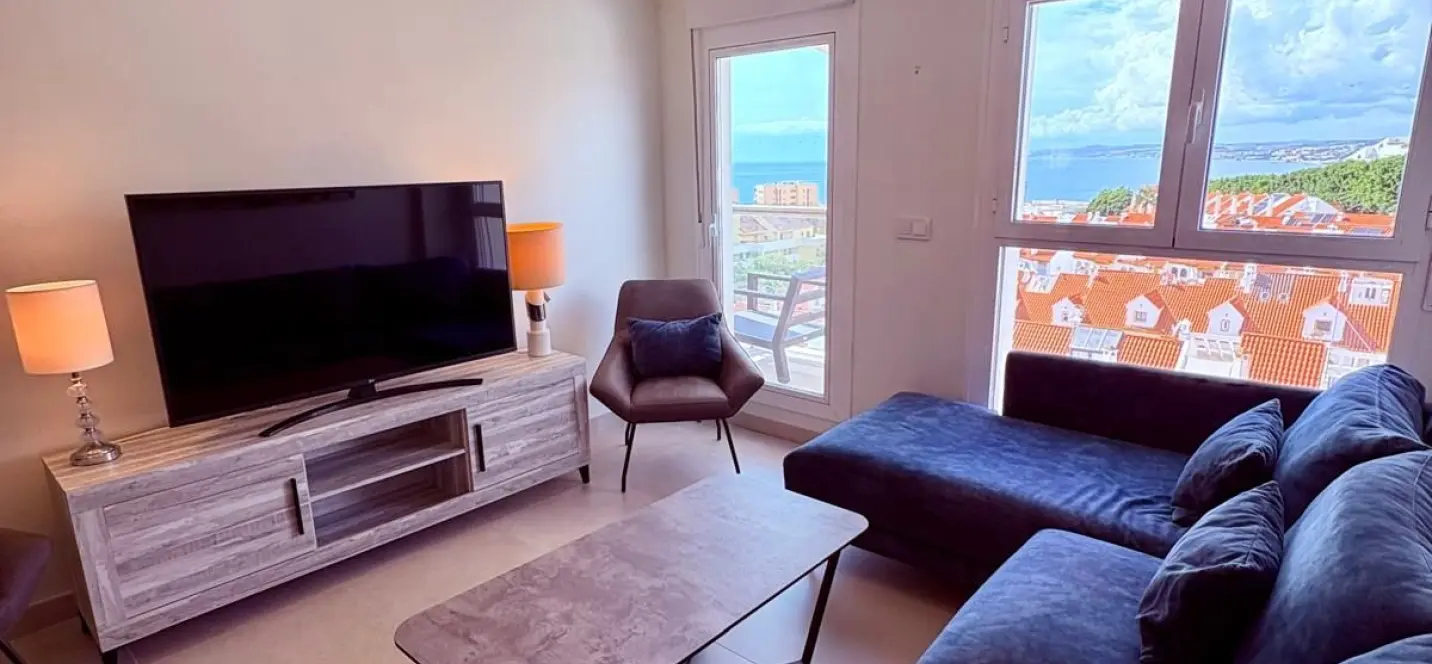 Sale of penthouse in Estepona 3
