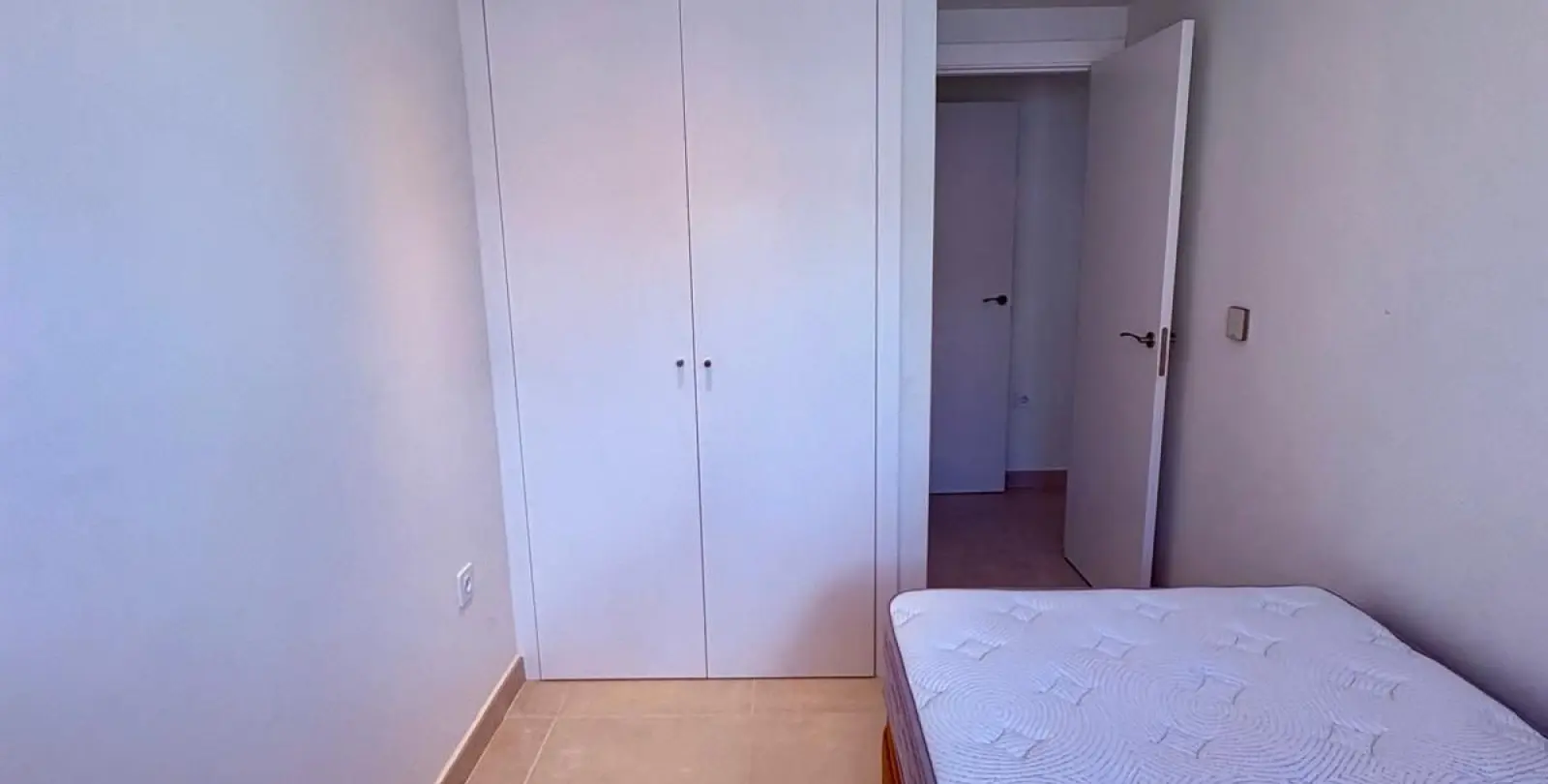 Sale of penthouse in Estepona 9
