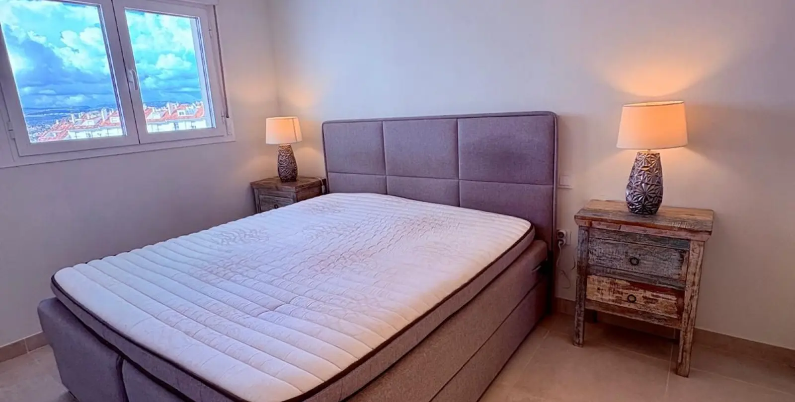 Sale of penthouse in Estepona 11
