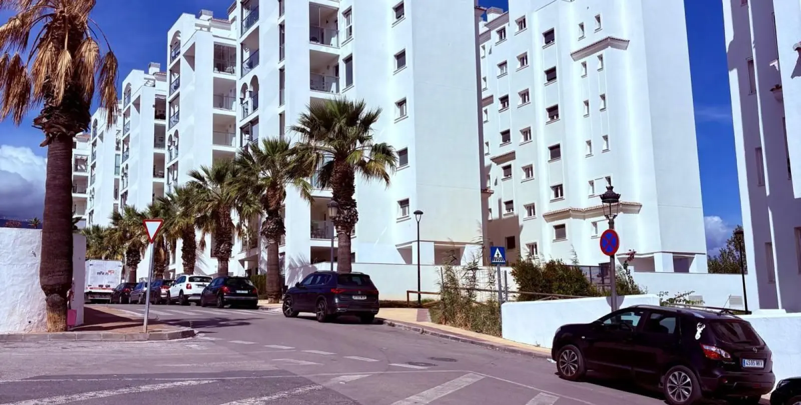 Sale of penthouse in Estepona 18