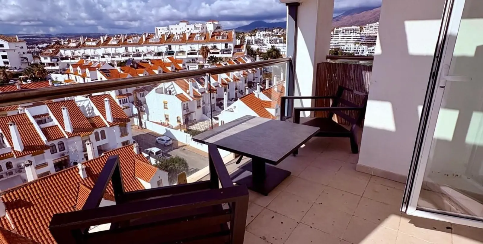 Sale of penthouse in Estepona 19
