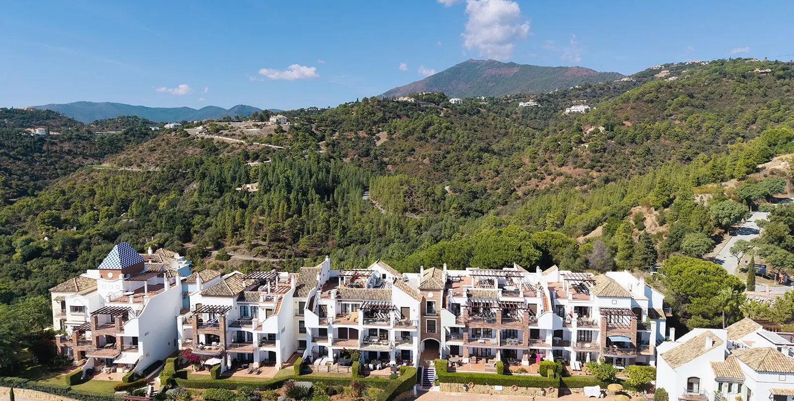 Sale of middle floor apartment in Los Arqueros 1