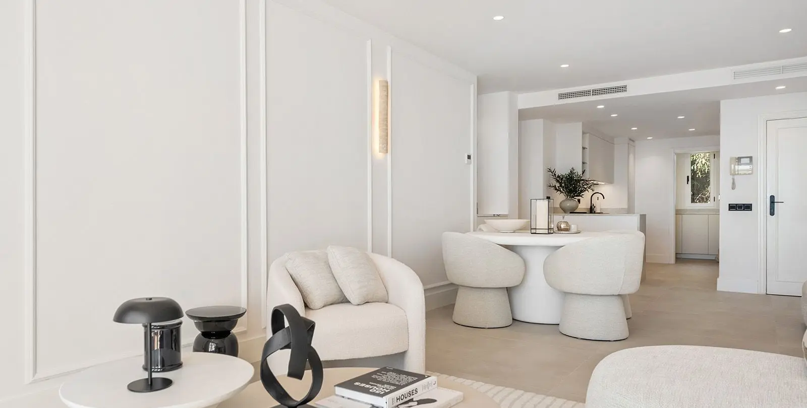 Sale of middle floor apartment in Los Arqueros 4
