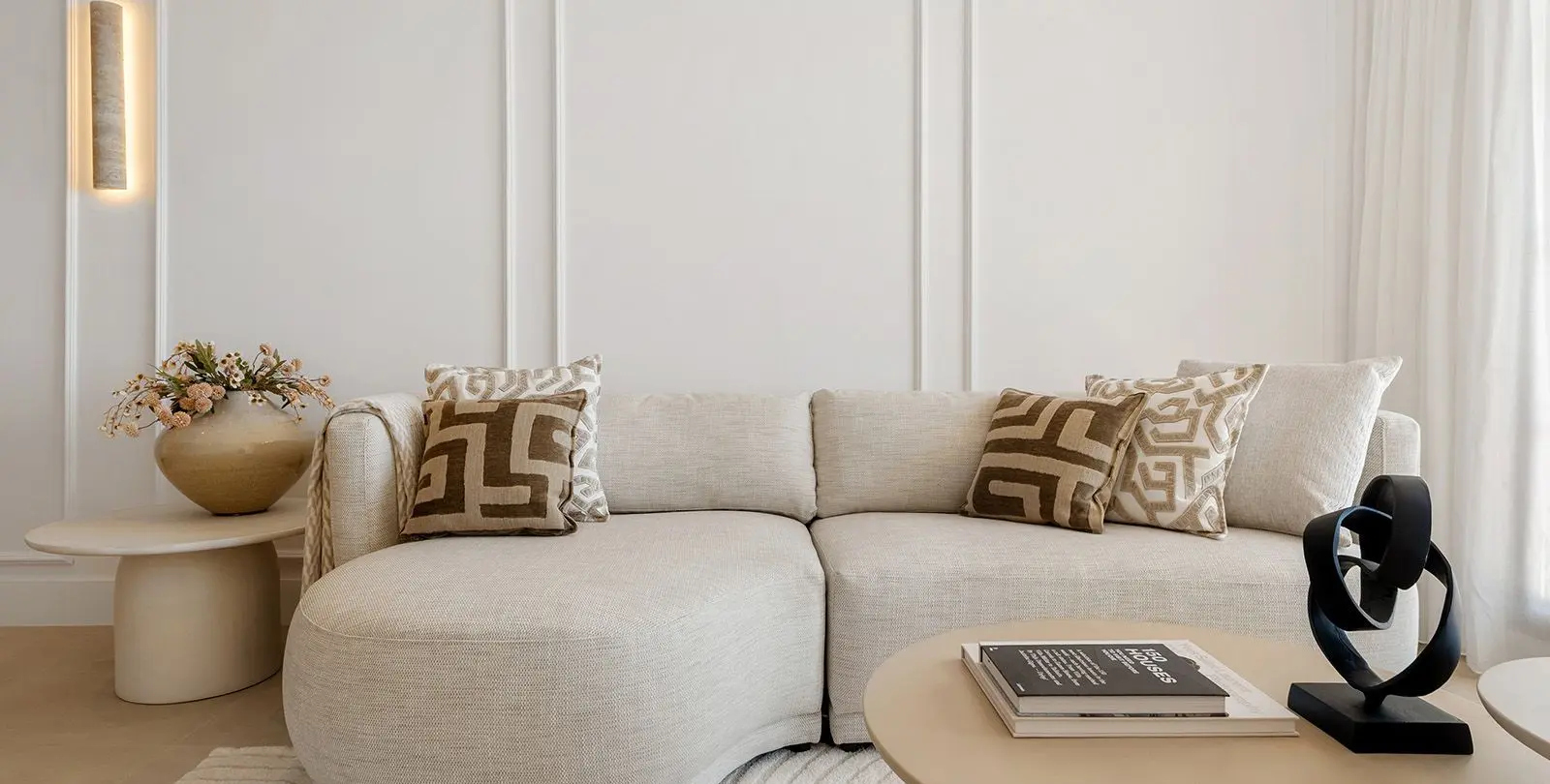 Sale of middle floor apartment in Los Arqueros 5