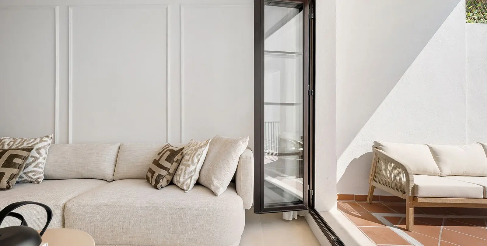 Sale of middle floor apartment in Los Arqueros 6