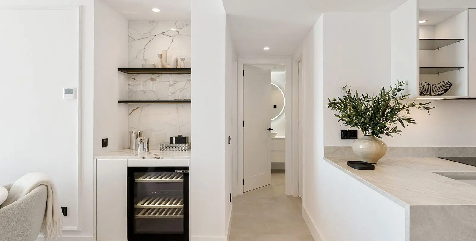 Sale of middle floor apartment in Los Arqueros 11