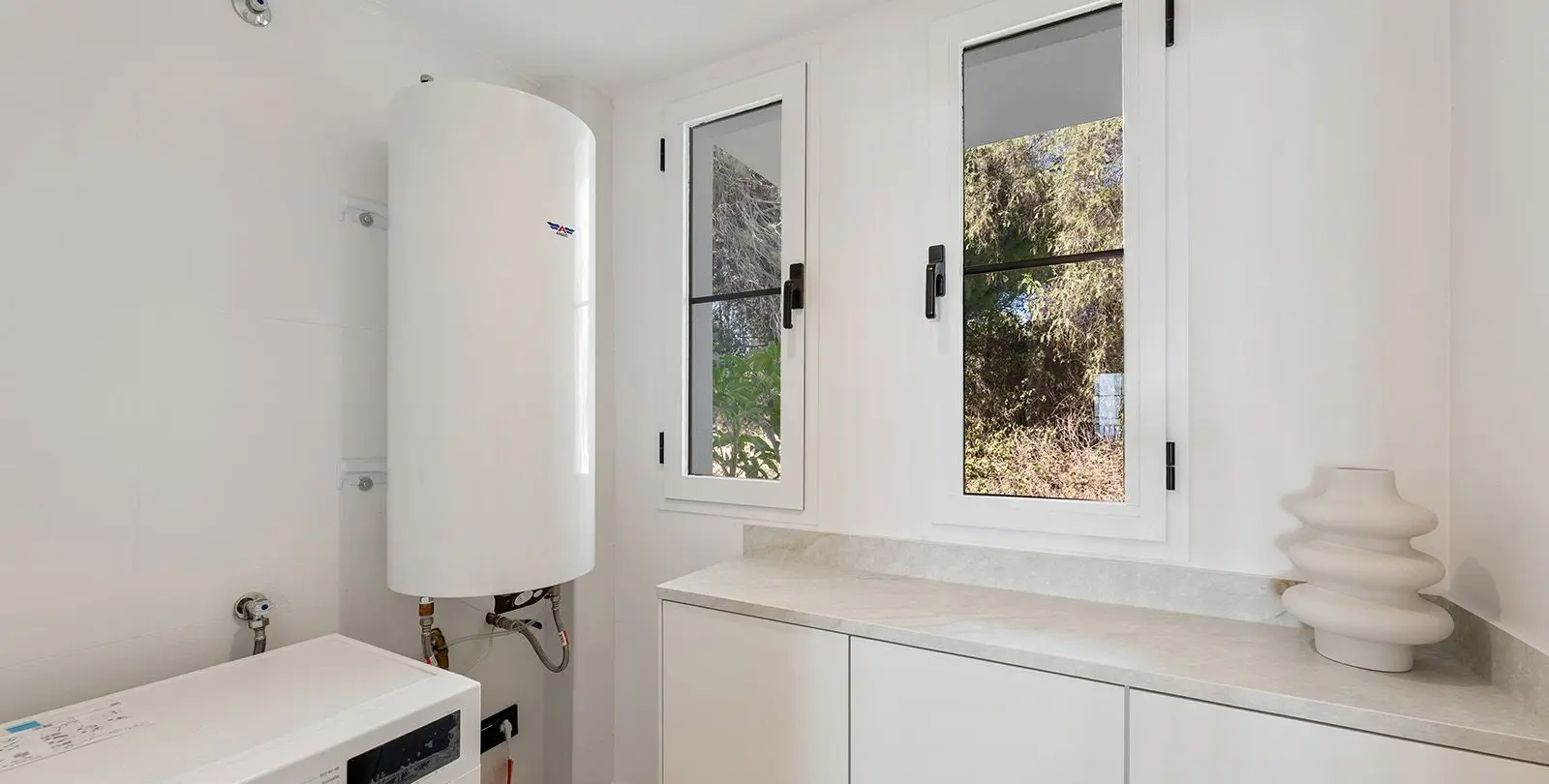 Sale of middle floor apartment in Los Arqueros 16
