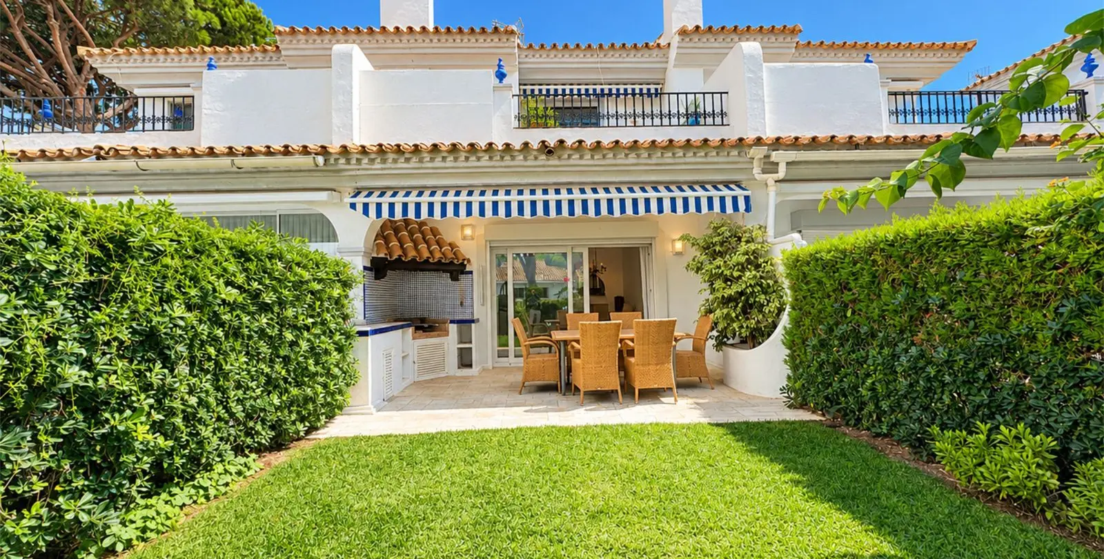 Sale of townhouse in Cabopino 1