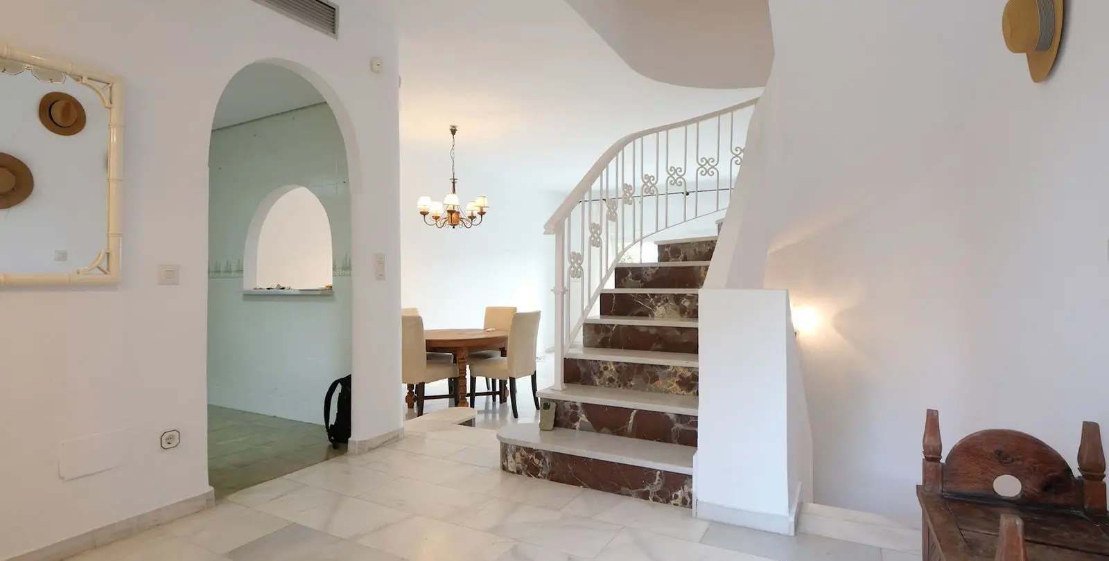 Sale of townhouse in Cabopino 38