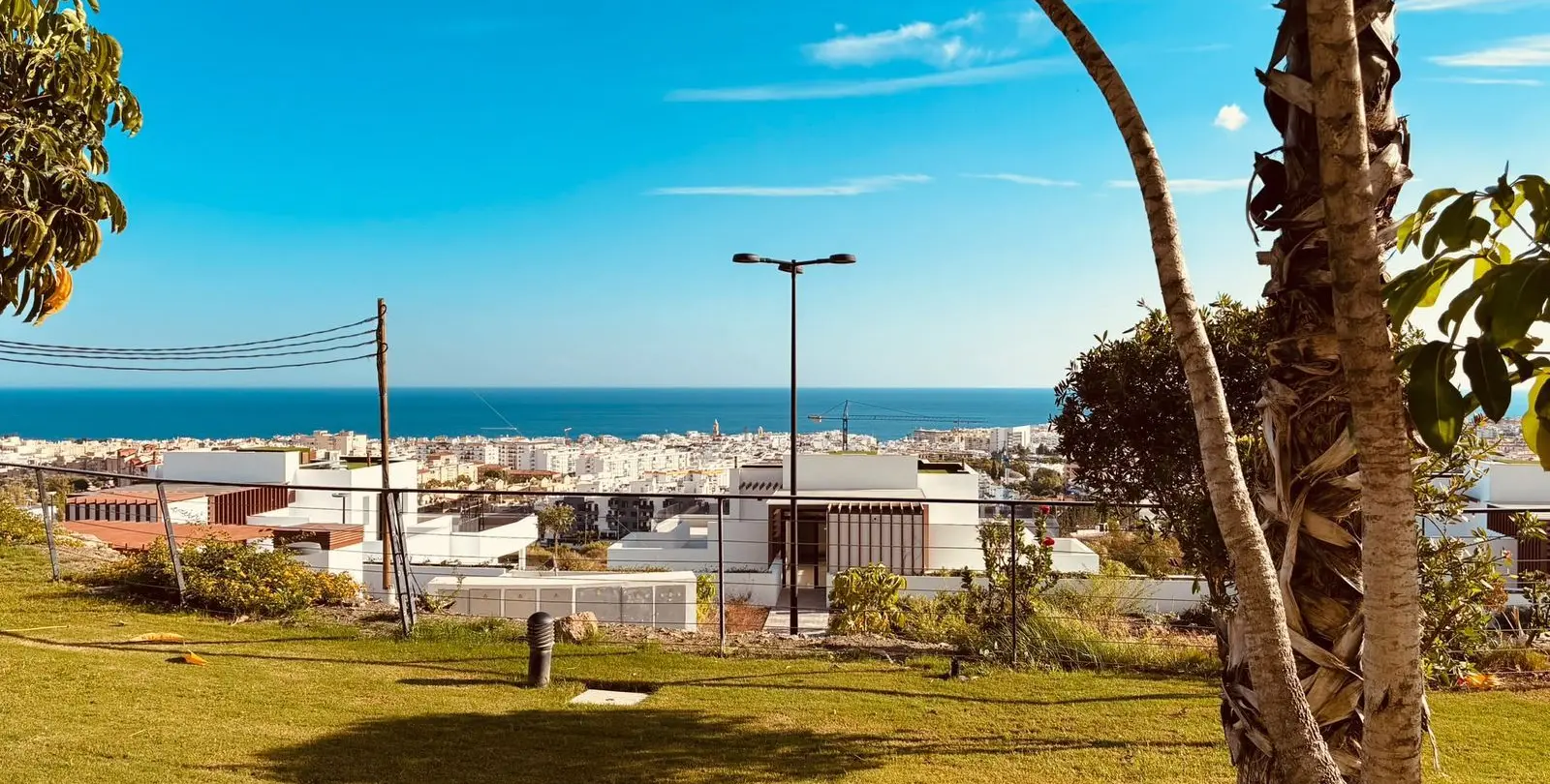 Sale of ground floor apartment in Estepona 1