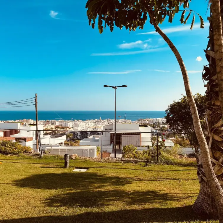 Sale of ground floor apartment in Estepona