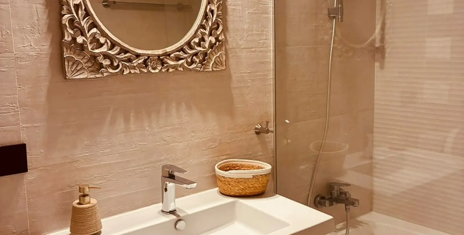 Sale of ground floor apartment in Estepona 19