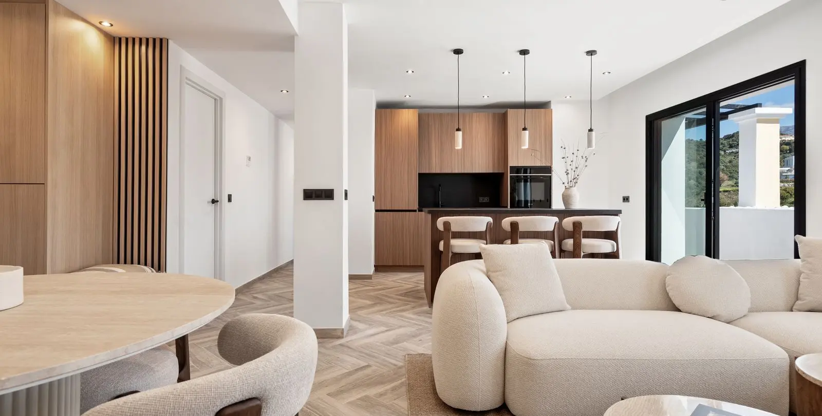 Sale of penthouse in Marbella 1