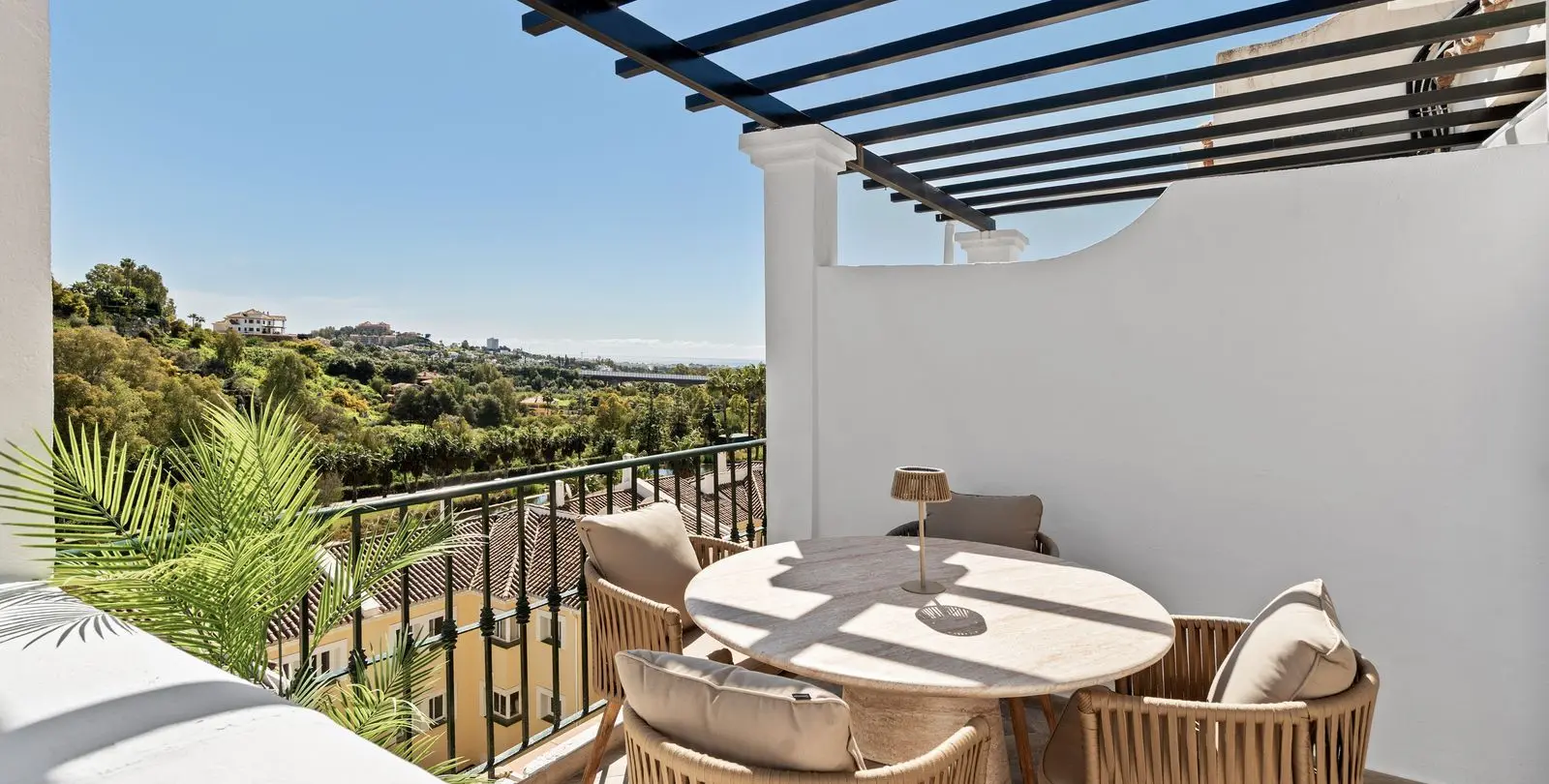 Sale of penthouse in Marbella 8