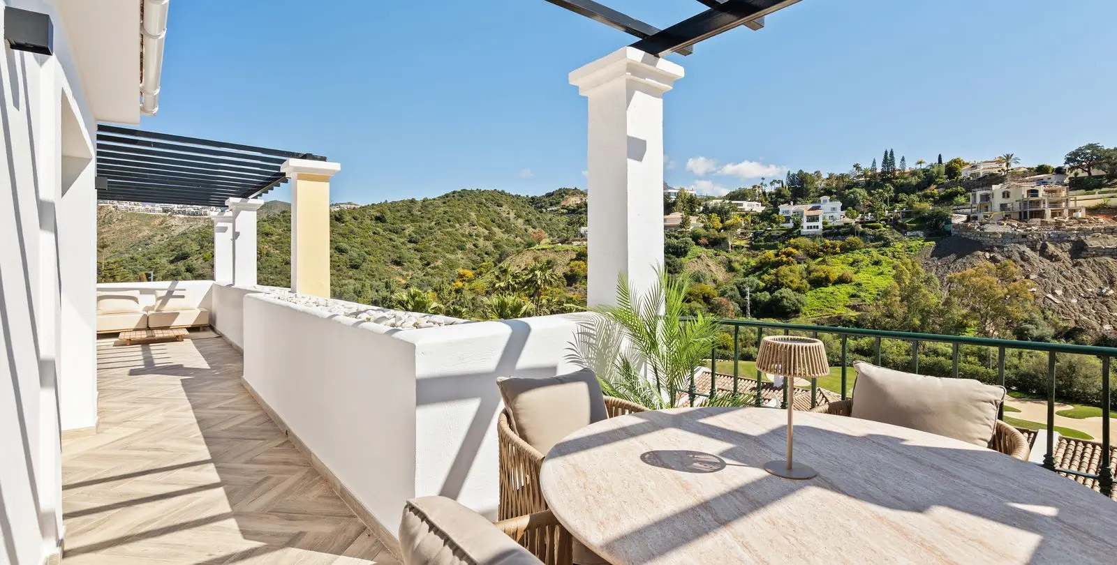 Sale of penthouse in Marbella 9