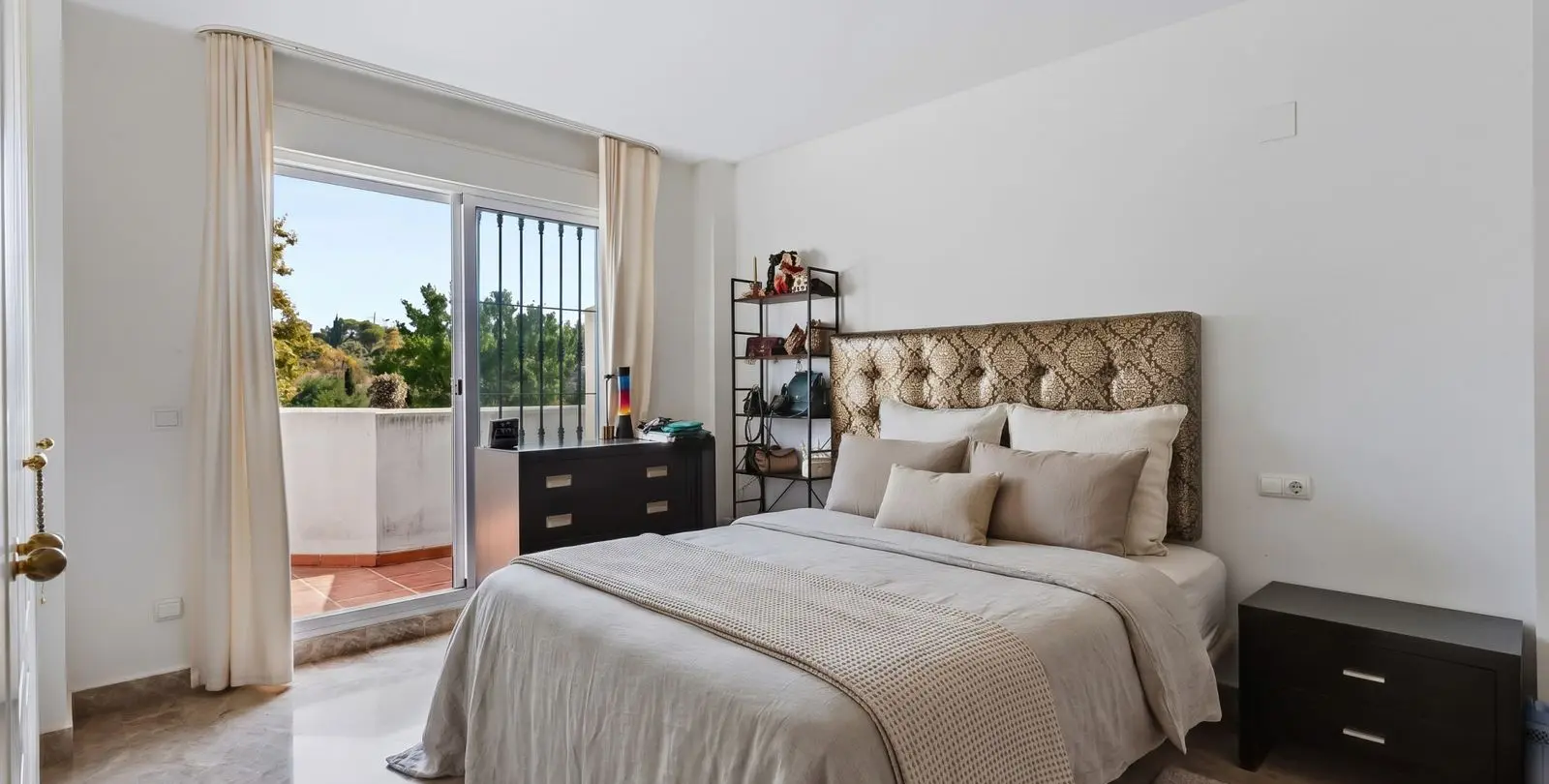 Sale of townhouse in Nueva Andalucía 6