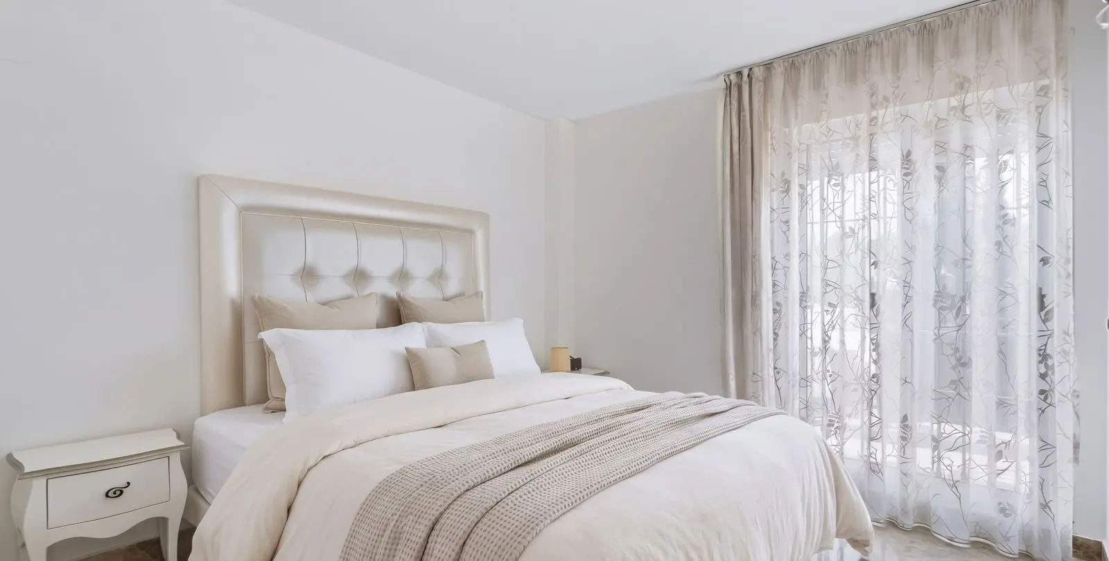 Sale of townhouse in Nueva Andalucía 12