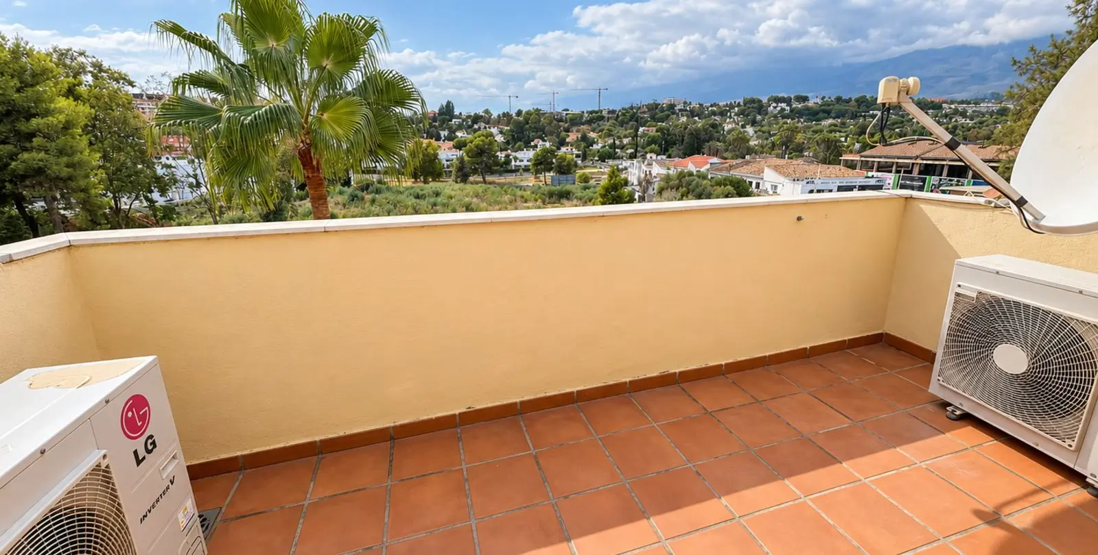 Sale of townhouse in Aloha 33