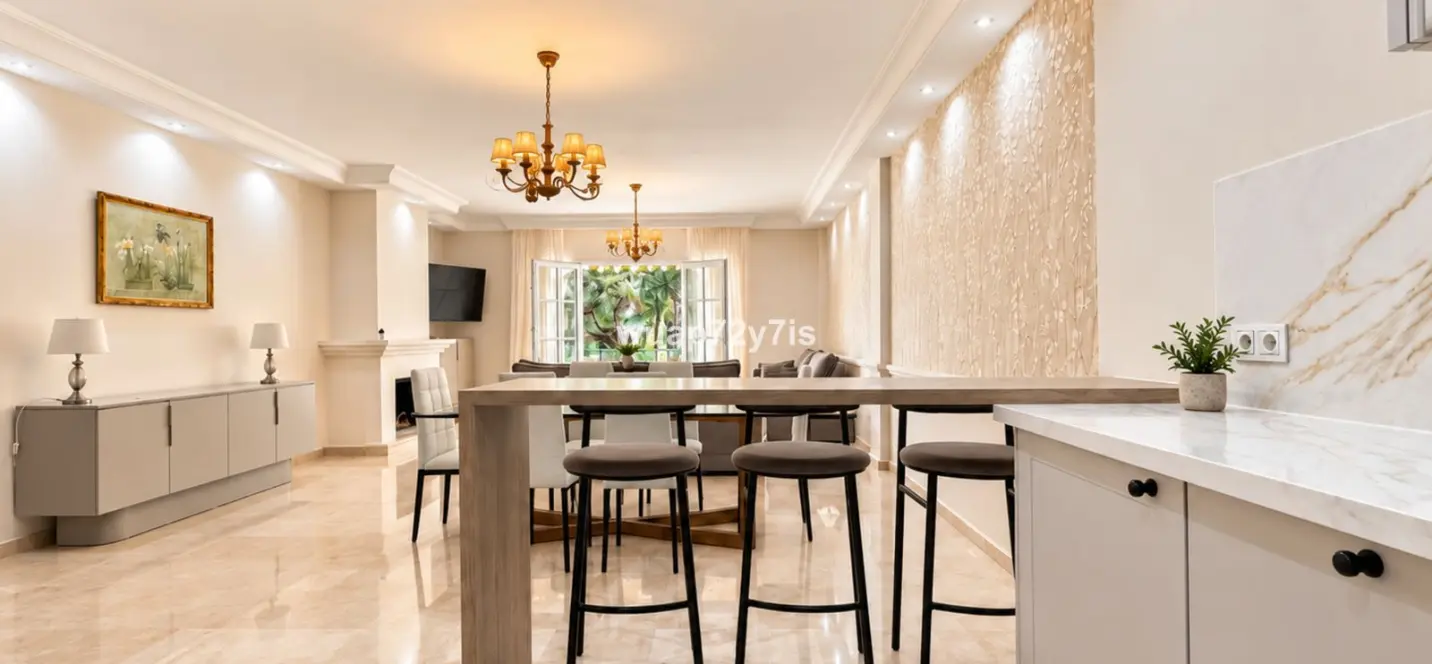 Sale of middle floor apartment in El Presidente 0