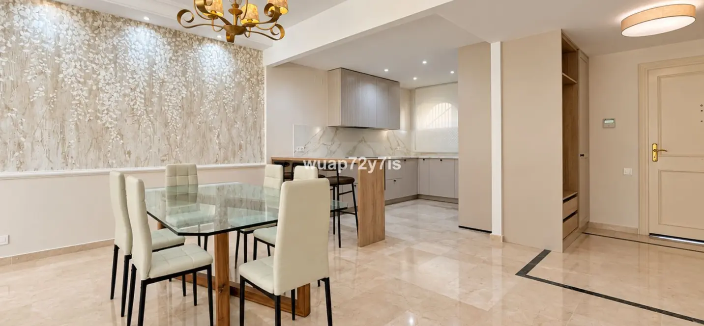 Sale of middle floor apartment in El Presidente 4
