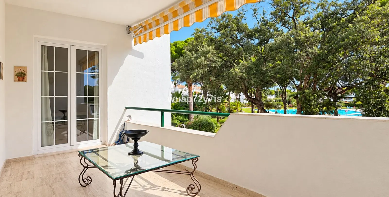 Sale of middle floor apartment in El Presidente 9