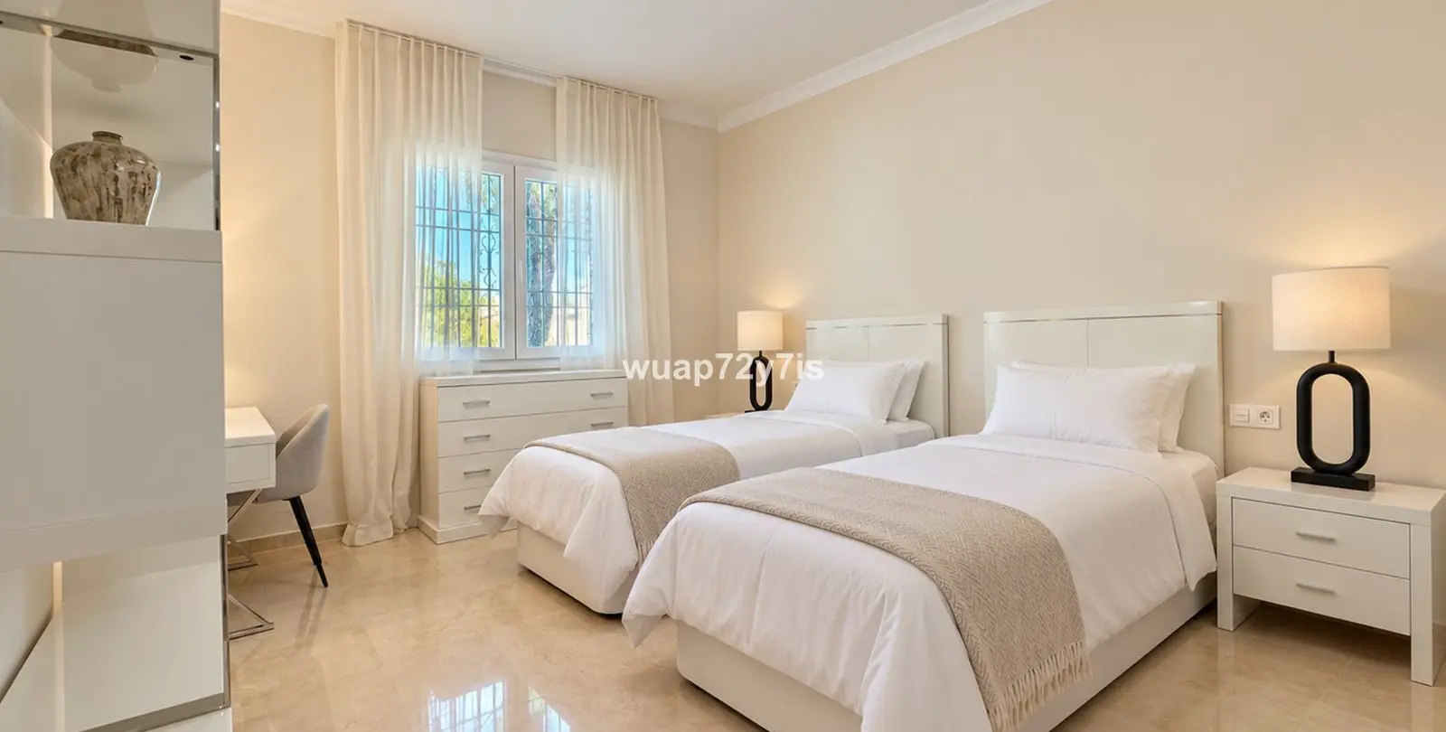Sale of middle floor apartment in El Presidente 14