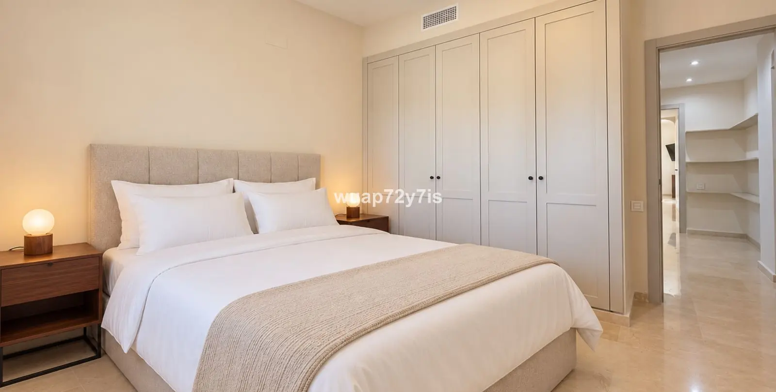 Sale of middle floor apartment in El Presidente 19