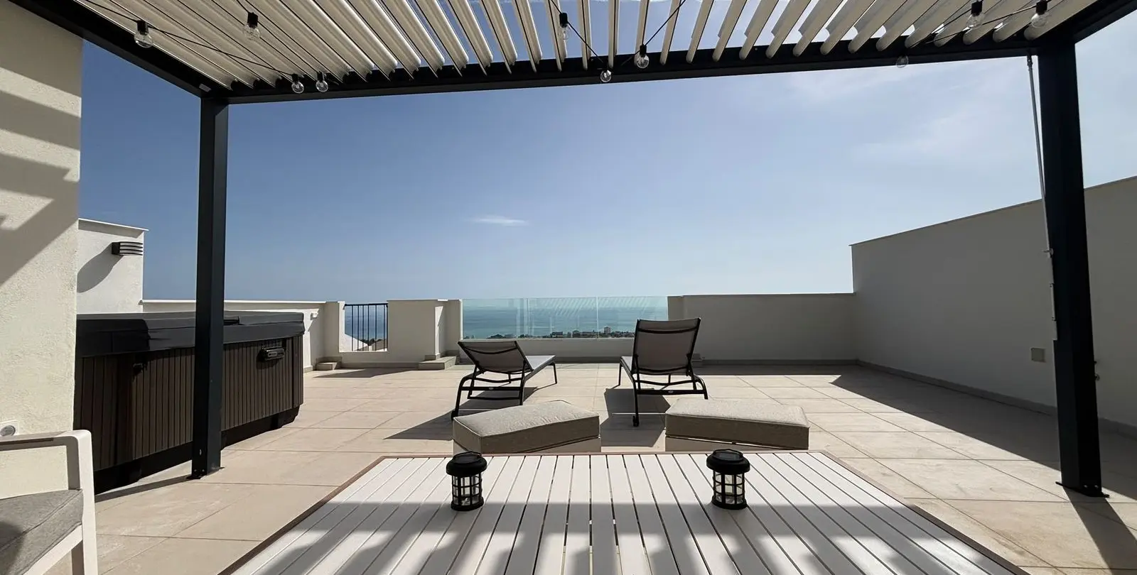 Sale of penthouse in Benalmadena 2