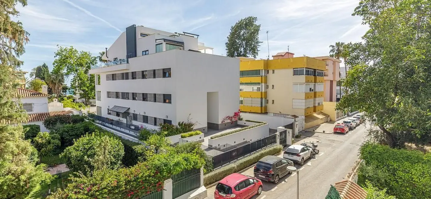Venta de apartamento en planta media en Pedregalejo 3