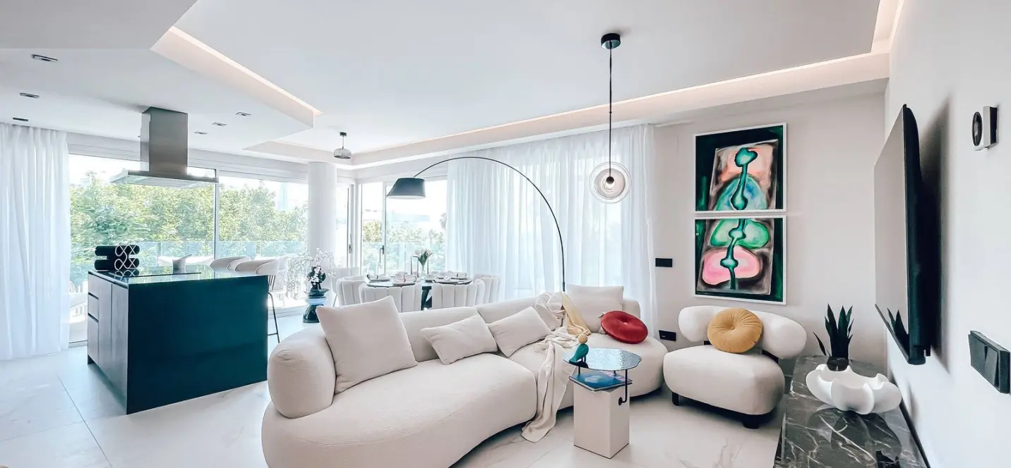 Venta de apartamento en planta media en San Pedro de Alcántara 0
