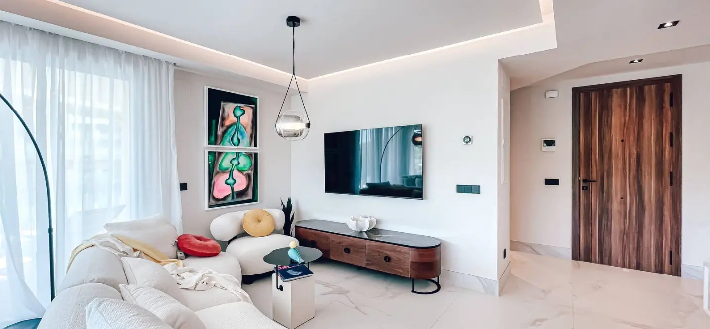 Venta de apartamento en planta media en San Pedro de Alcántara 1