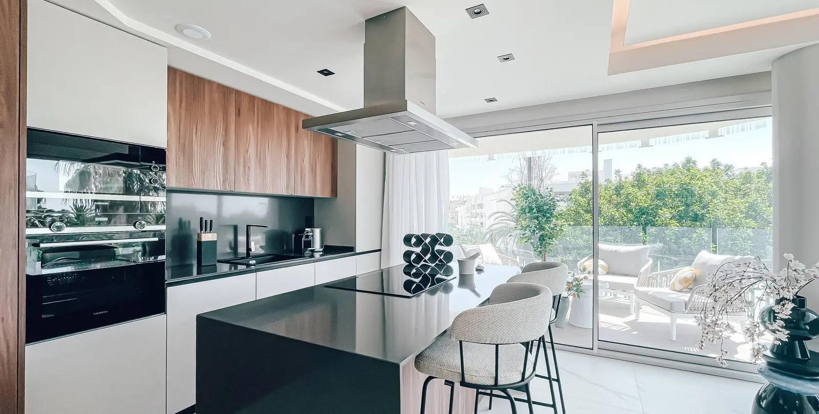 Venta de apartamento en planta media en San Pedro de Alcántara 6