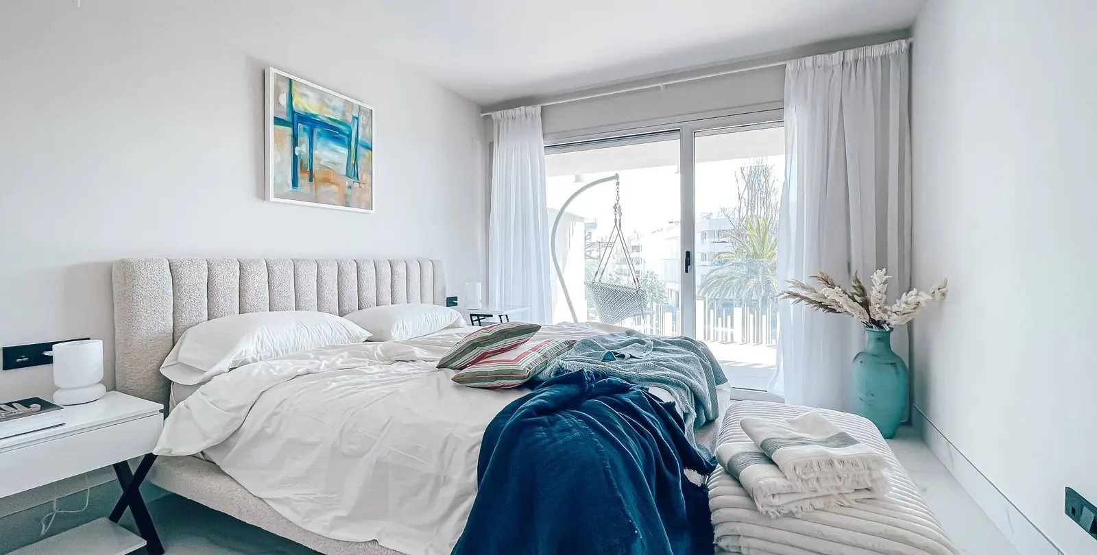 Venta de apartamento en planta media en San Pedro de Alcántara 12